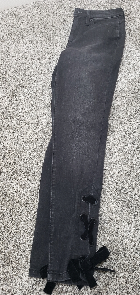 Universal Thread High Rise Skinny Jeans